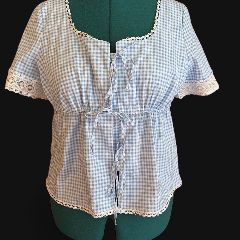 Nwot bagatelle blue gingham tie up blouse
